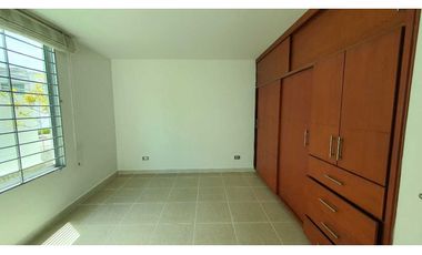 Se Vende Hermosa Casa En Conjunto Cerrado Muy Central Sector La Pampa