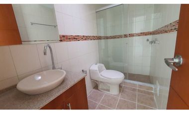 Se Vende Hermosa Casa En Conjunto Cerrado Muy Central Sector La Pampa