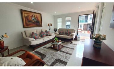Se Vende Casa En Conjunto Cerrado Sector C.C Avenida, excelentes acaba