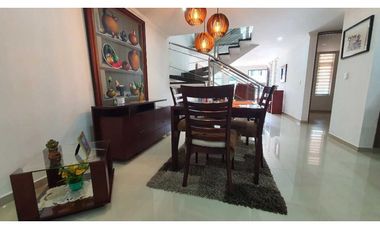 Se Vende Casa En Conjunto Cerrado Sector C.C Avenida, excelentes acaba