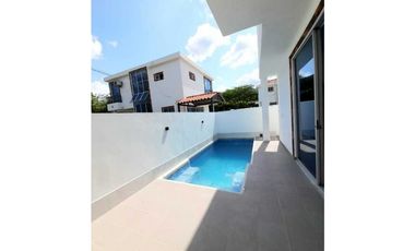 VENDO CASA CON PISCINA EN CONDOMINIO NARIÑO CUNDINAMARCA