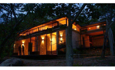 Se vende casa campestre de 144 M2 en 720 mill en La Mesa Cund.