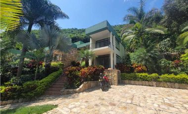 Se Vende Espectacular Casa Campestre en Chinauta