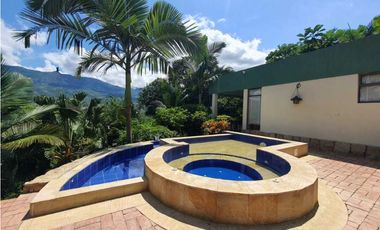 Se Vende Espectacular Casa Campestre en Chinauta