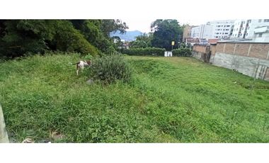 SE VENDE EXCELENTE LOTE EN EL JARDIN QUE LINDA CON ALAMOS