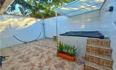 Maat vende Casa Campestre, La Masata-Villeta 2.460m2 $450 Millones
