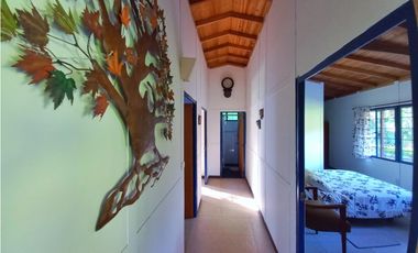 Maat vende Casa Campestre, La Masata-Villeta 2.460m2 $450 Millones