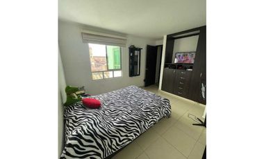 Apartamento En El Centro De La Mesa De 3 Habitaciones