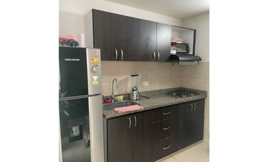 Apartamento En El Centro De La Mesa De 3 Habitaciones