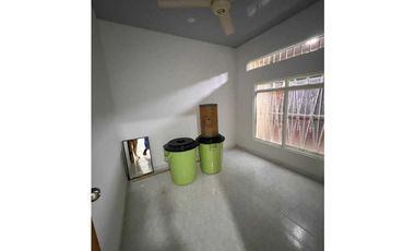 VENDO CASA EN CONJUNTO GIRARDOT ALGARROBOS 3