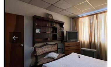 SE VENDE AMPLIA CASA EN SECTOR DE BAVARIA