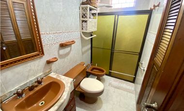 SE VENDE CASA ESQUINERA EN EL BARRIO JARDIN , SANTA MARTA