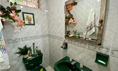 SE VENDE CASA ESQUINERA EN EL BARRIO JARDIN , SANTA MARTA
