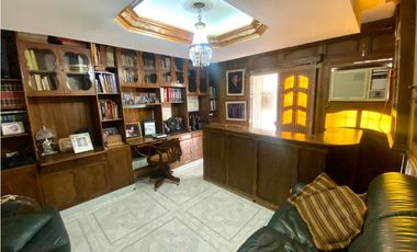 SE VENDE CASA ESQUINERA EN EL BARRIO JARDIN , SANTA MARTA