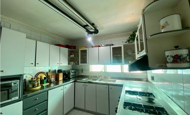 SE VENDE CASA ESQUINERA EN EL BARRIO JARDIN , SANTA MARTA