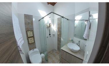 VENTA APARTAMENTO 71.18 mts2 LA CEJA SECTOR LA CRUZ-D