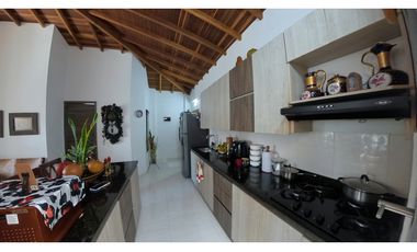VENTA APARTAMENTO 71.18 mts2 LA CEJA SECTOR LA CRUZ-D