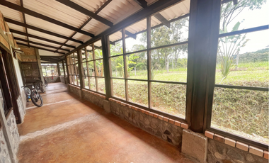 VENDO HERMOSA PARCELA CON CASA CAMPESTRE EN LAS GUACAS