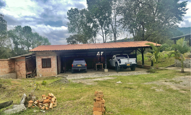 VENDO HERMOSA PARCELA CON CASA CAMPESTRE EN LAS GUACAS