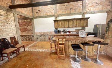 VENDO HERMOSA PARCELA CON CASA CAMPESTRE EN LAS GUACAS
