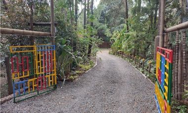 casa, finca en Medellín, santa Elena, rodeada de Naturaleza
