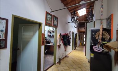 casa, finca en Medellín, santa Elena, rodeada de Naturaleza