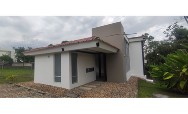 Venta de casa urbana de 500 M2 en 700 mill en La Mesa Cund, COL.