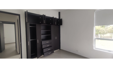 Venta de casa urbana de 500 M2 en 700 mill en La Mesa Cund, COL.