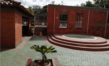 Se Vende Apartamento en la Mota, Medellín