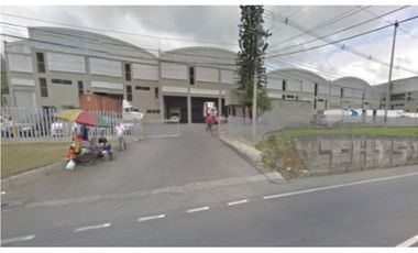 Bodega en sabaneta con excelentes especificaciones. Para inversión.