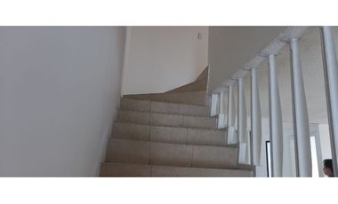 ARRIENDO  CASA BATAN  BOGOTA