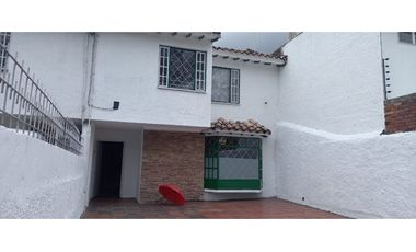 ARRIENDO  CASA BATAN  BOGOTA