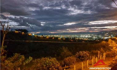 Casa-finca a 7 minutos del c.c. El Progreso, Dosquebradas
