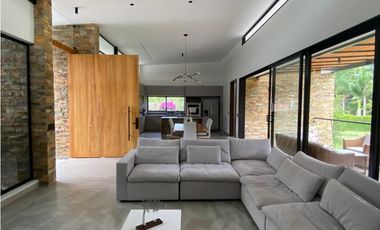Finca en venta en Girardota sector El Limonar