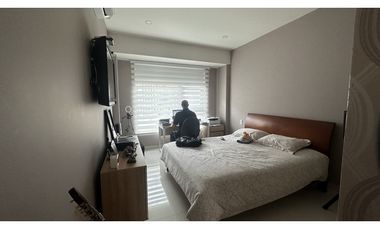 SE VENDE CASA CERCA AL CENTRO COMERCIAL VIVA
