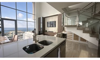 SE VENDE ESPECTACULAR APTO  DUPLEX VISTA  FRENTE AL MAR EN BQUILLA