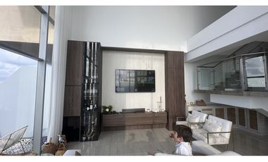 SE VENDE ESPECTACULAR APTO  DUPLEX VISTA  FRENTE AL MAR EN BQUILLA