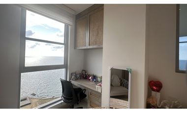 SE VENDE ESPECTACULAR APTO  DUPLEX VISTA  FRENTE AL MAR EN BQUILLA
