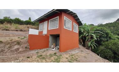Casa Campestre En La Mesa Con Linda Vista