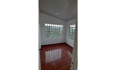 Casa Campestre En La Mesa Con Linda Vista