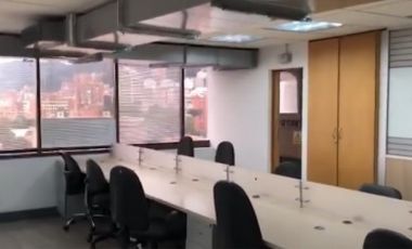ARRIENDO OFICINA CC AV CHILE