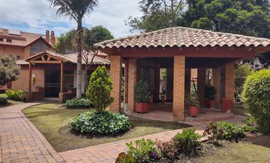 VENTA CASA CHIA - VILLA MERCEDES (MG)