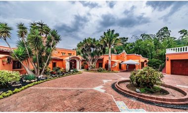 Finca en sector exclusivo del Poblado /Medellin