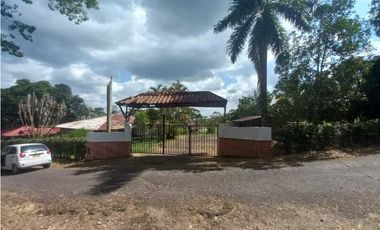 Alquiler campestre por noches Caney Alto Restrepo Meta