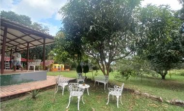 Alquiler campestre por noches Caney Alto Restrepo Meta