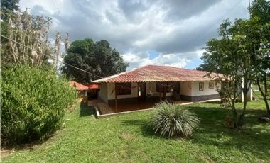 Alquiler campestre por noches Caney Alto Restrepo Meta