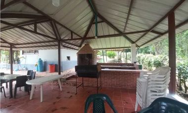 Alquiler campestre por noches Caney Alto Restrepo Meta