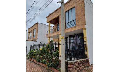 Casa En Conjunto Urbano En La Mesa Cundi Económica