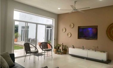Casa Quinta entre La Mesa Anapoima en Oferta