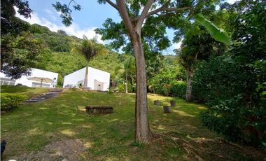 Casa Quinta entre La Mesa Anapoima en Oferta